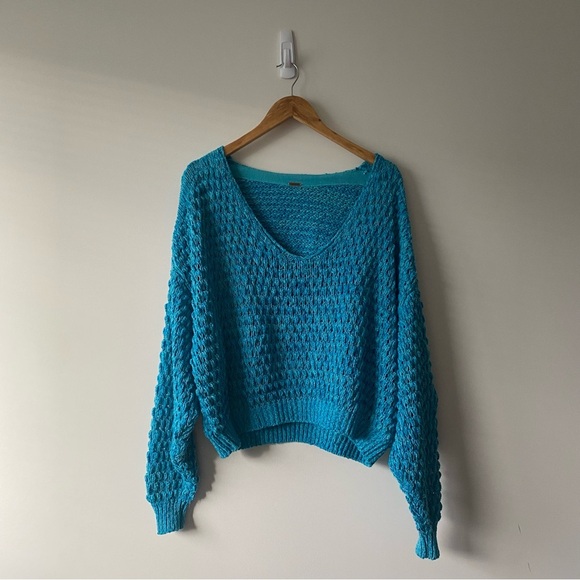 Free People Coconut V-Neck Oversized Cotton Blend Knit Pullover Turquois - Picture 1 of 11